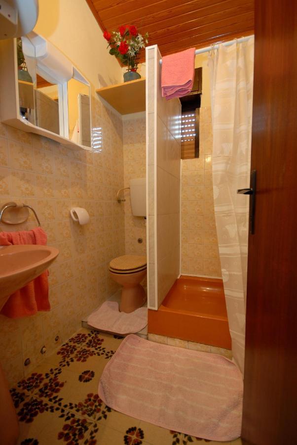 Apartments And Rooms With A Swimming Pool Kali, Ugljan - 14083 エクステリア 写真