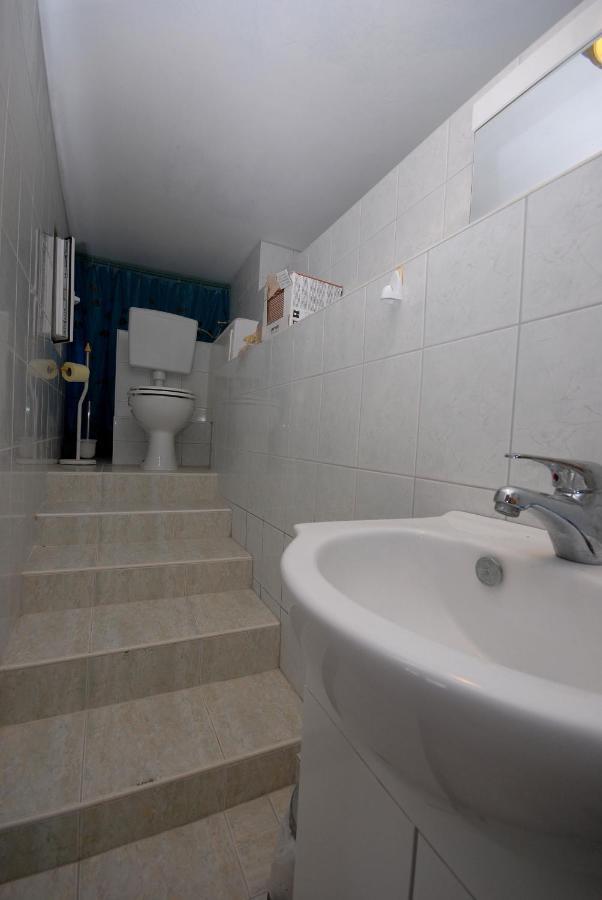 Apartments And Rooms With A Swimming Pool Kali, Ugljan - 14083 エクステリア 写真