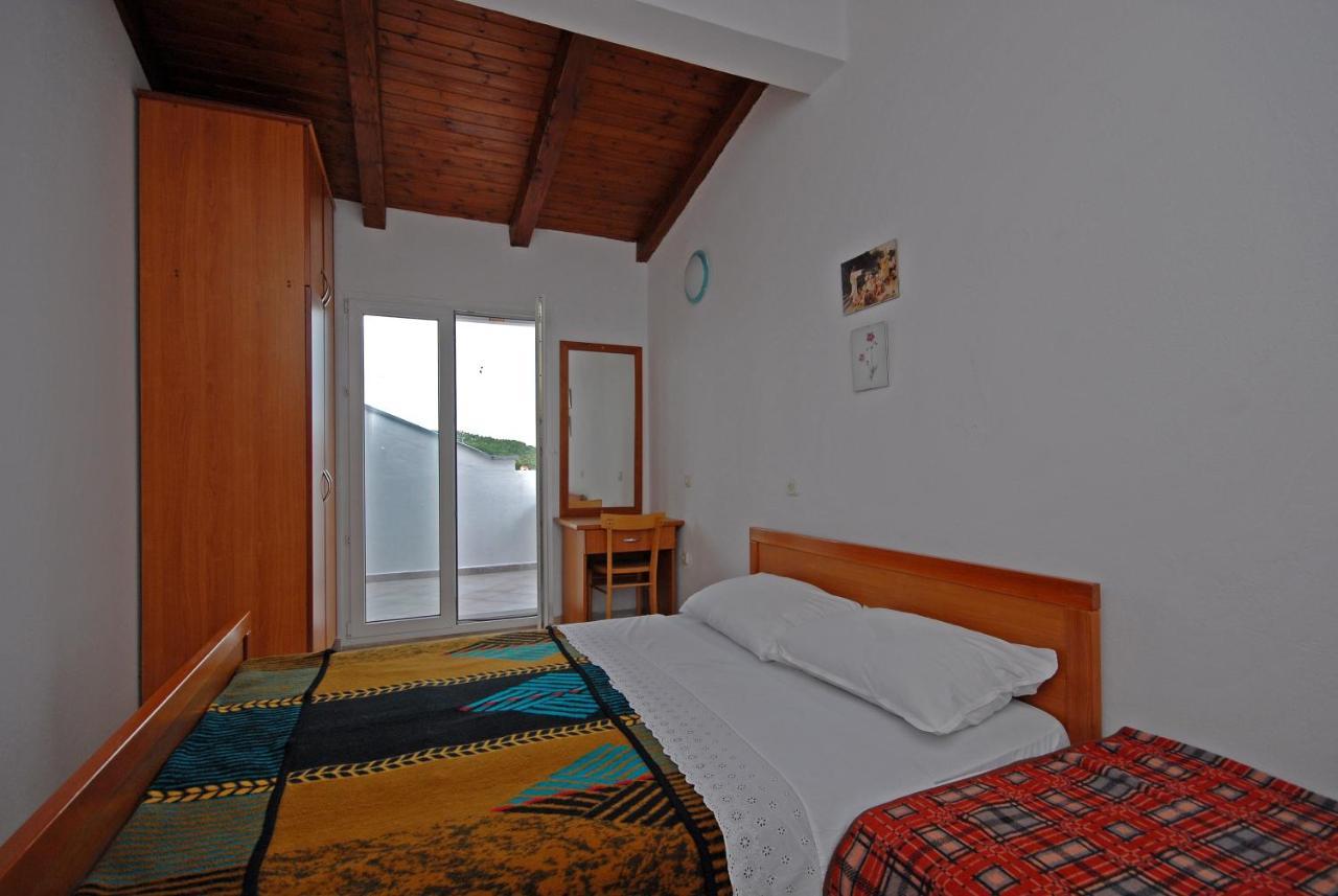 Apartments And Rooms With A Swimming Pool Kali, Ugljan - 14083 エクステリア 写真